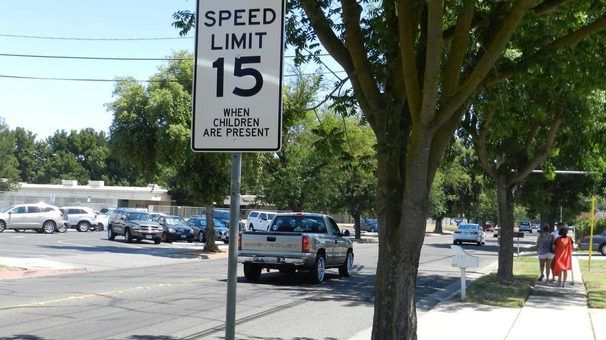 
New signage showing a reduced speed limit in front of Somerset Middle School is posted along Floyd Avenue.
