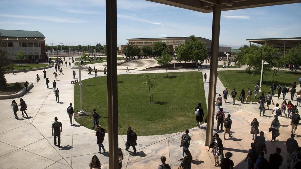 Students fill the quad during lunch period at Central Valley High School in Ceres, Calif., on Wednesday, April, 20, 2016.