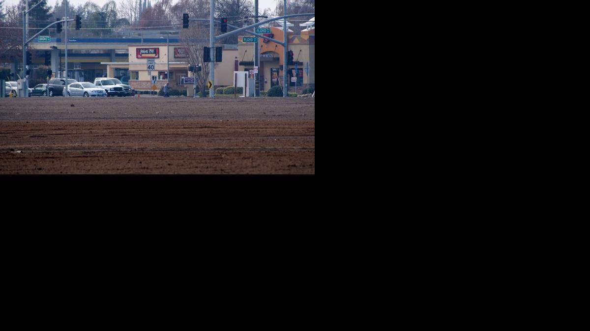 
Developers were expected to ask Modesto city planners for permission to divide the land at Oakdale Road and Floyd Avenue into residential lots, but have asked that the application be terminated.


