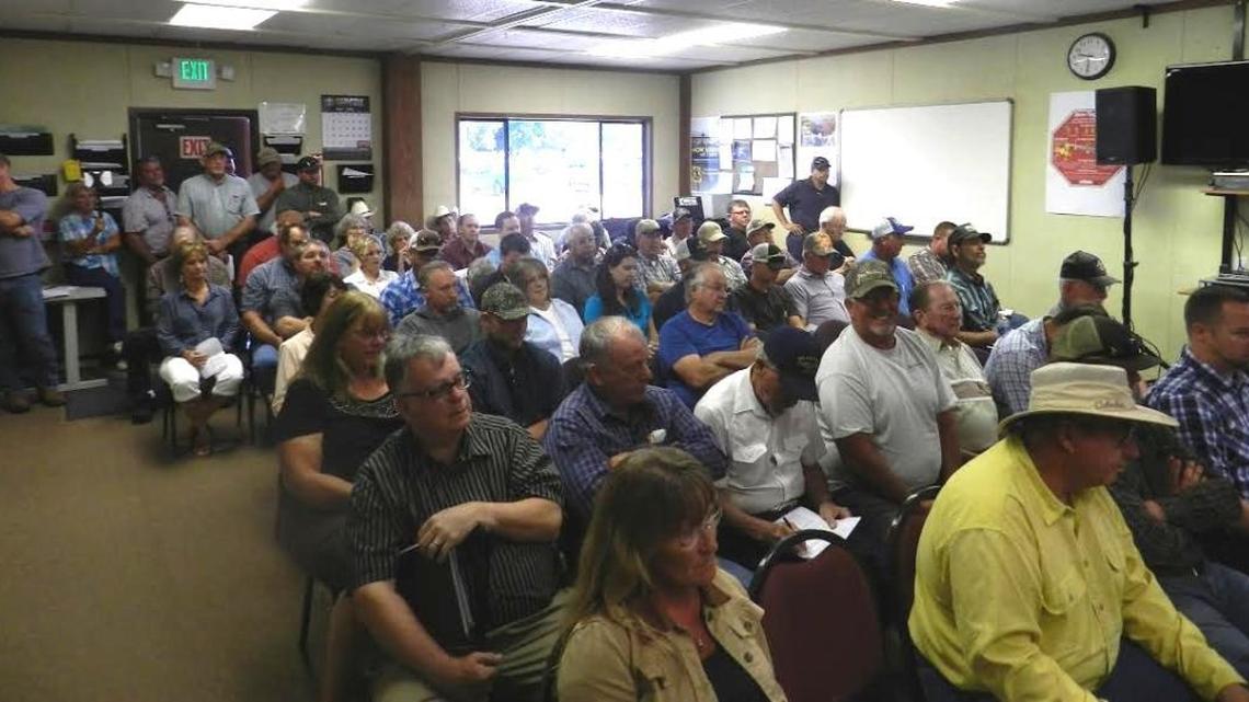 Crowd at Oakdale Irrigation District board meeting June 7, 2016.