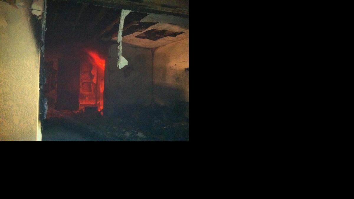 
A fire broke out at a central Modesto duplex early Thursday, leaving one resident displaced. Damage was estimated at $80,000.
