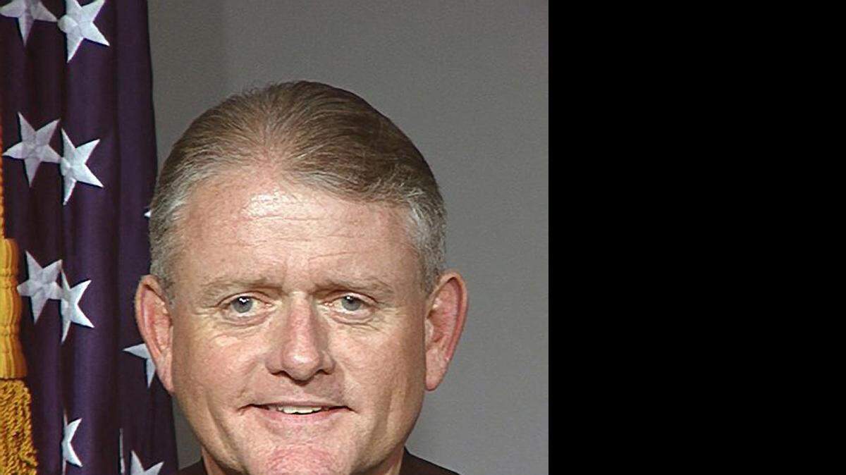 
Deputy Robert Paris
