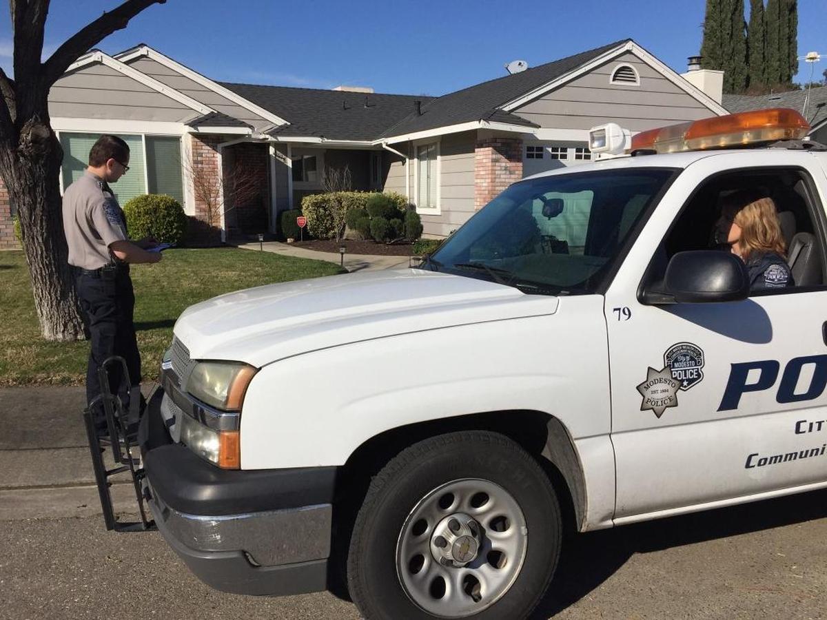 A Modesto Police Department program has its Volunteers in Police Service check on homes of residents who report they’re going away on vacation.