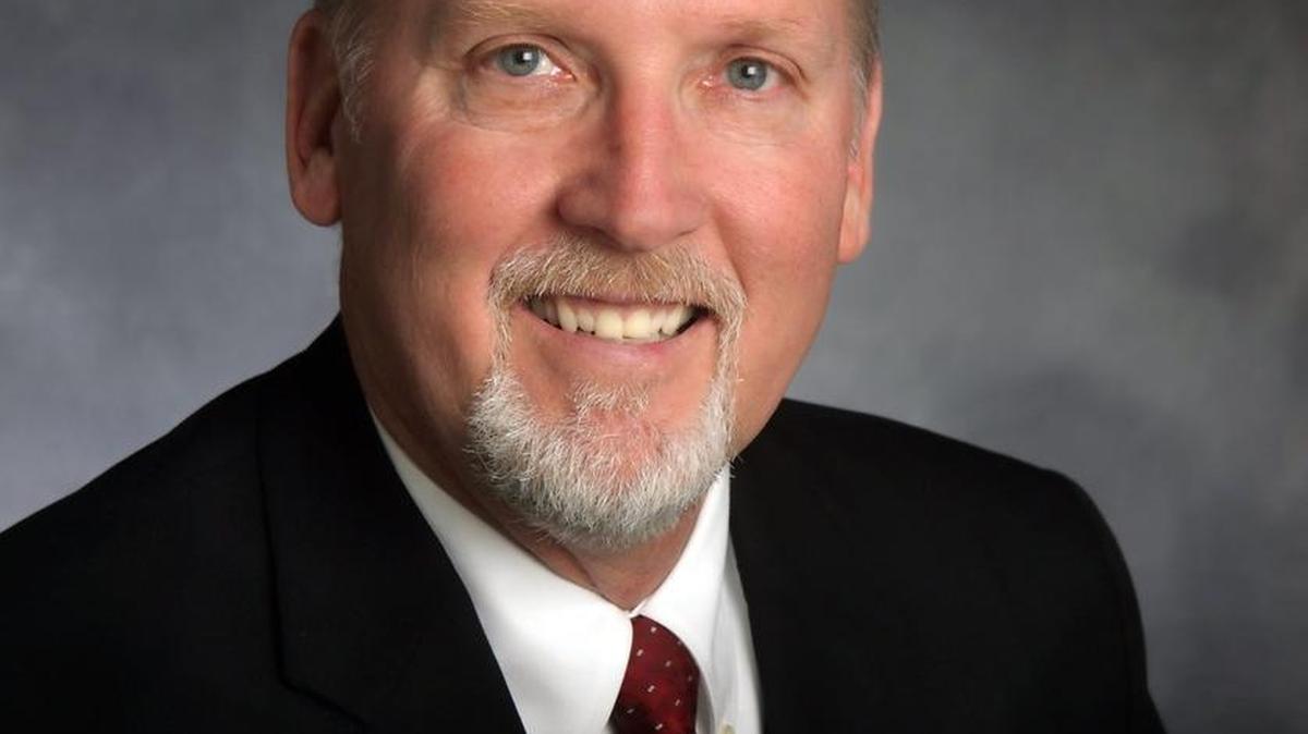 Stan Risen, Stanislaus County chief executive officer announced Friday he will retire effective in August.