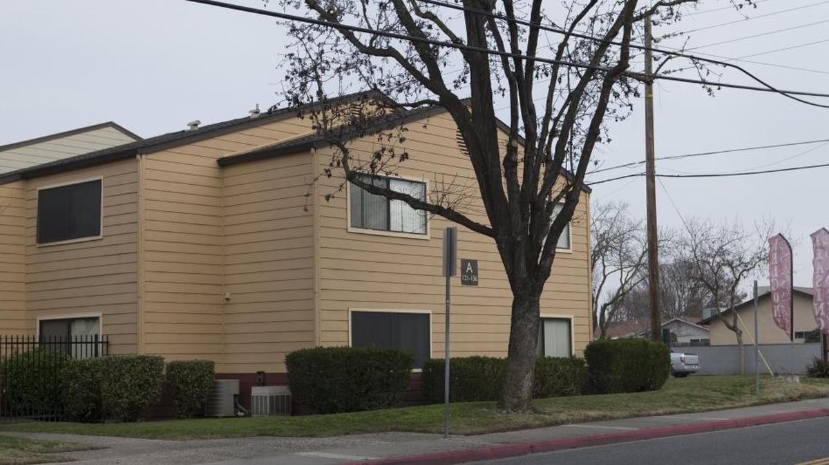 Apartments near Lakewood and Orangeburg avenues in Modesto, California, on Sunday, Jan. 14, 2018.