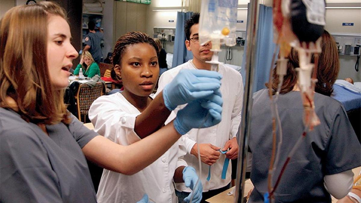 Undergraduates get familiar with some of the techniques and equipment needed to become nurses.