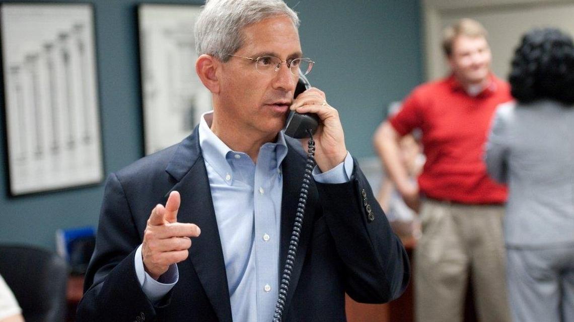 Steve Poizner, speaks with Republican voters at a phone bank at the Dunnigan Prudential office in Sacramento's Greenhaven neighborhood on Thursday, June 3, 2010.