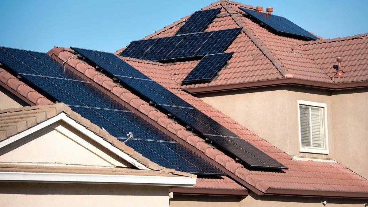 Rooftop solar in Modesto, Calif.