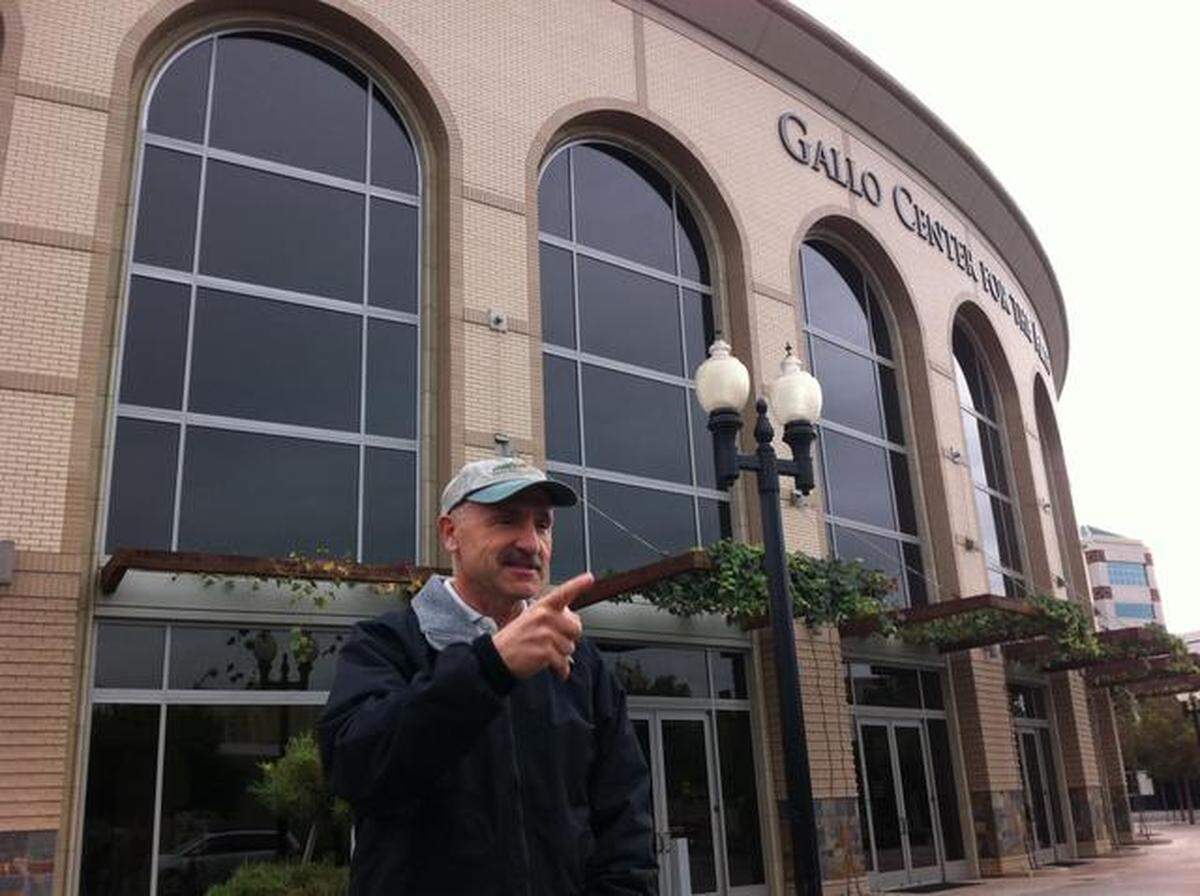 In this 2010 file photo, Bob Barzan, founder of the Modesto Art Museum, leads a walking tour of downtown Modesto as part of the Modesto International Architecture Festival.