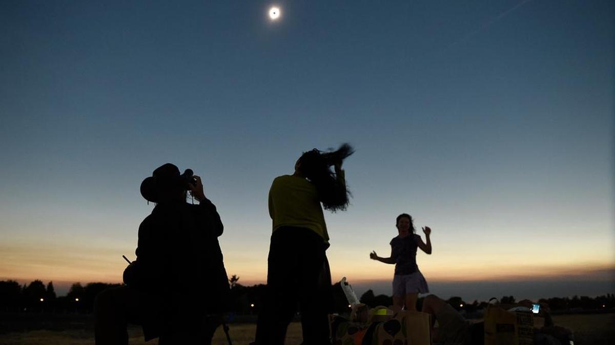 Californians who drove to Oregon got a great view of the eclipse last month. But there were some traffic jams along the way.