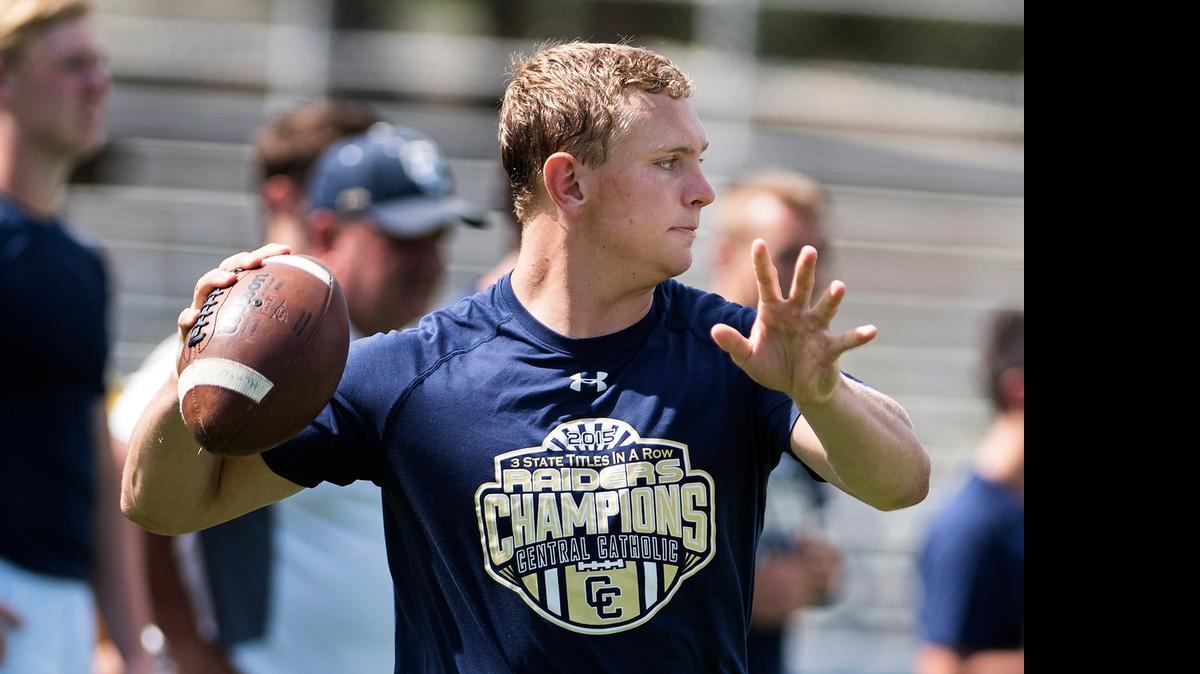 
Central Catholic’s Hunter Petlansky looks for an open receiver during the Mountain Misery football camp at Central Catholic High School in Modesto last week.

