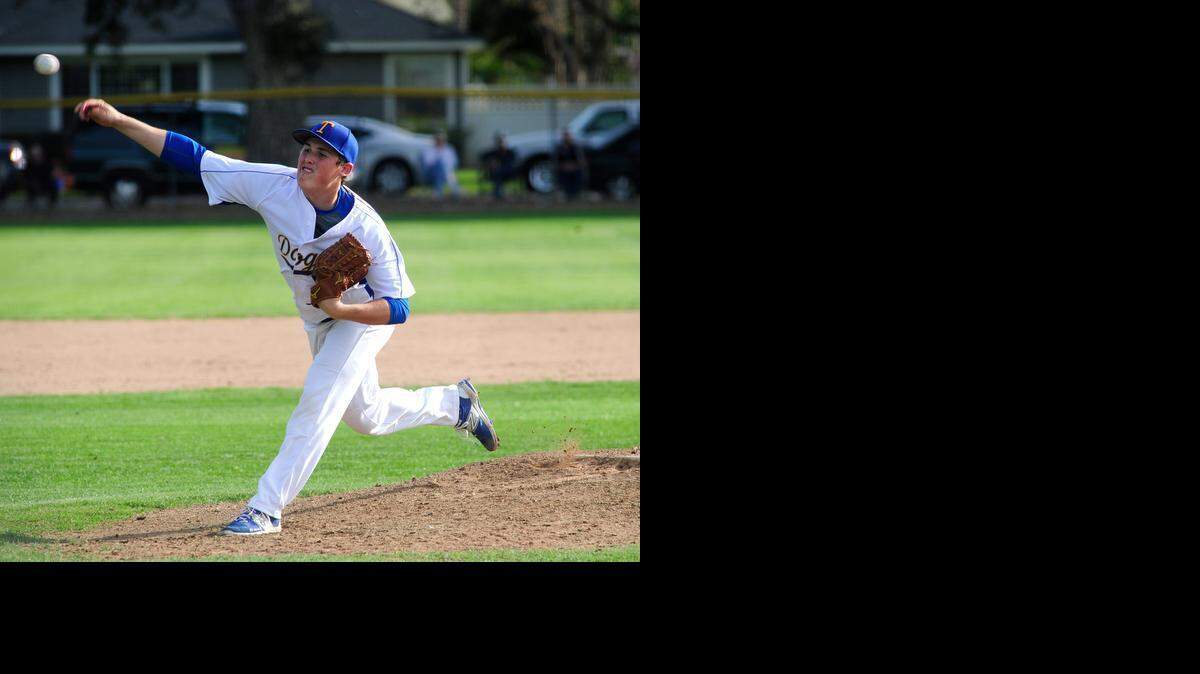 <z_idx_alfa>Turlock’s Cody Cornell delivers a pitch against Oakdale in Thursday’s Pedretti Tournament game in Turlock. Cornell and the Bulldogs rallied to beat the Mustangs.<252></z_idx_alfa>