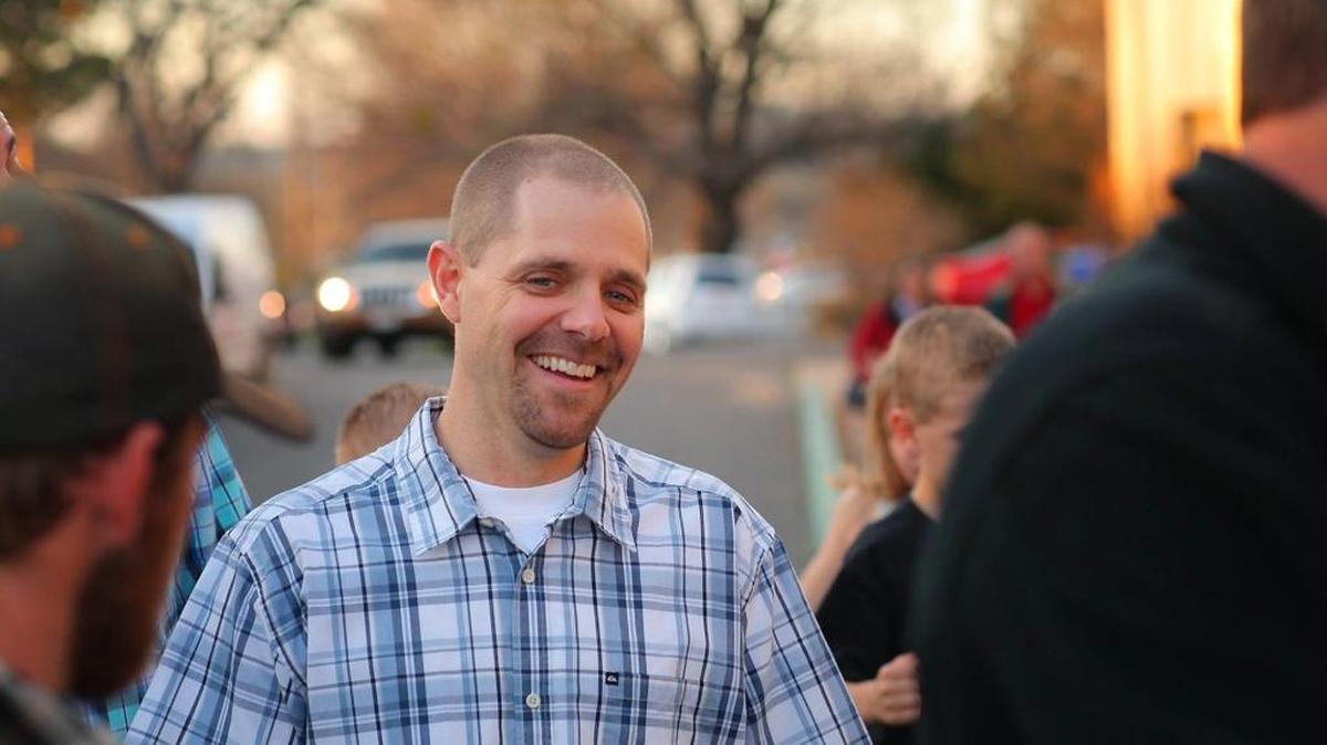 Longtime Calaveras High boys basketball coach Kraig Clifton was diagnosed with stage IV pancreatic cancer in December. On Saturday, Feb. 20, the residents of Tuolumne and Calaveras counties came together for a benefit dinner and auction that raised $102,000 for his family.