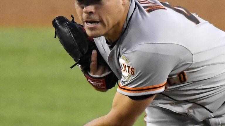 Giants' Moore just misses no-hitter