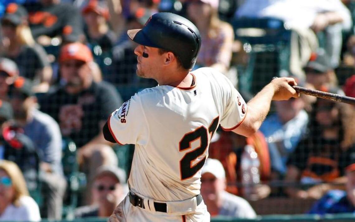 Gillaspie’s double in ninth gives Giants victory