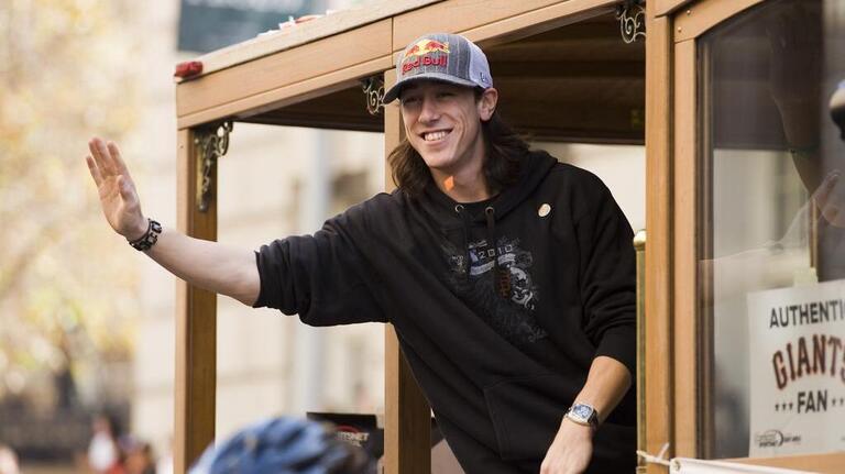 Giants need help, Lincecum needs job - here's his resume