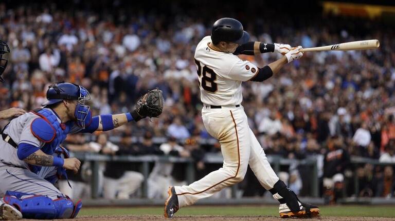 Walk-off winner: Buster Posey delivers game-winning hit in 10th for Giants